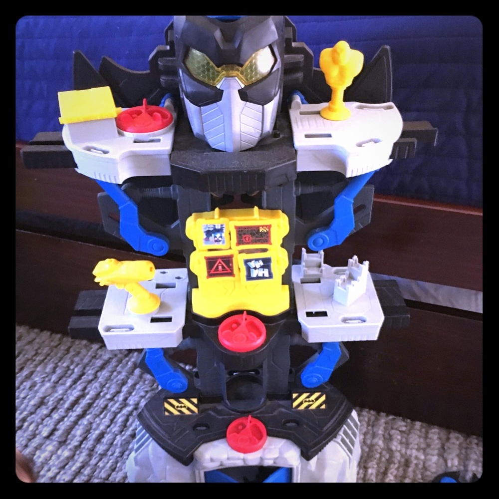 Imaginext Batcave